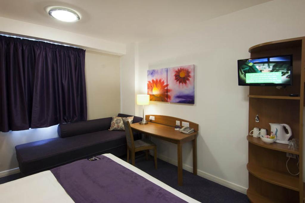 Premier Inn 坎伯利 外观 照片