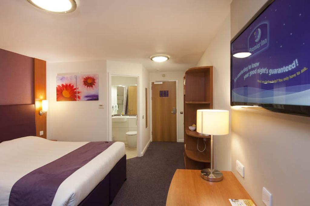 Premier Inn 坎伯利 外观 照片