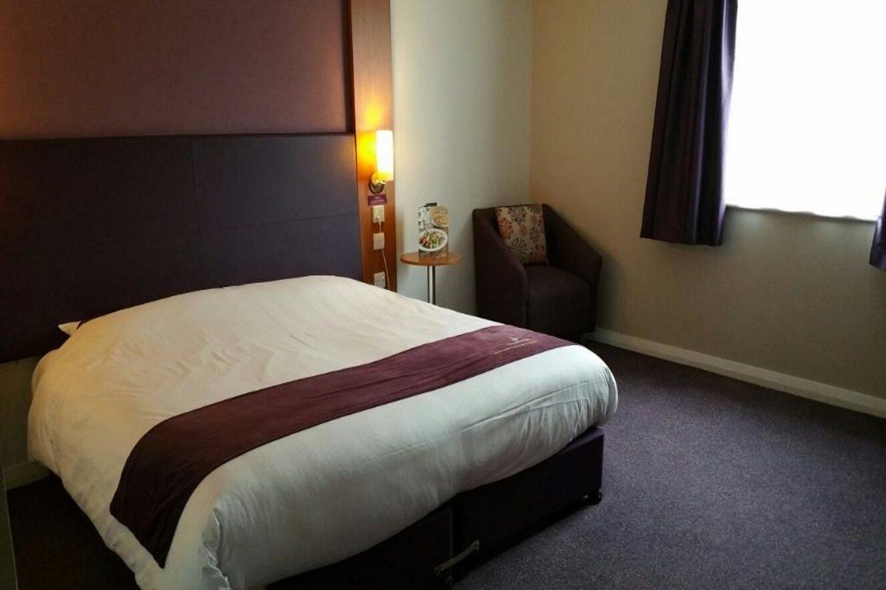 Premier Inn 坎伯利 外观 照片